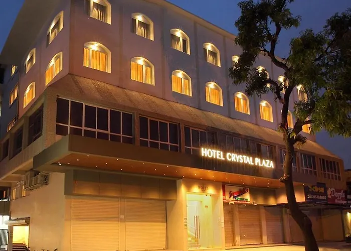 Crystal Plaza Luxury Business Hotel